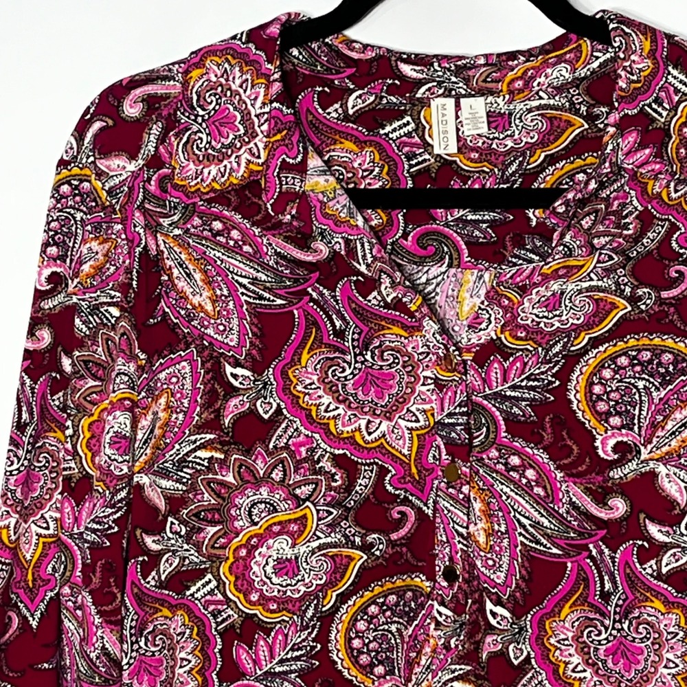 Madison Womens Paisley Blouse Burgundy Pink 3/4 Sleeve Button Front Top Size L - Picture 3 of 7